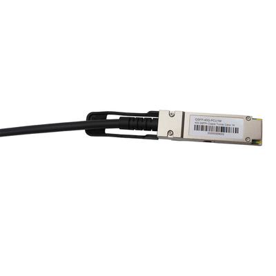 Le câble cuivre direct 3ft passif d'attache de QSFP+ 40G DAC 1m relie l'équipement du réseau